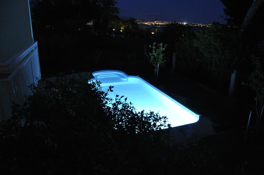 Villa Flora Kaštela Eksteriør billede